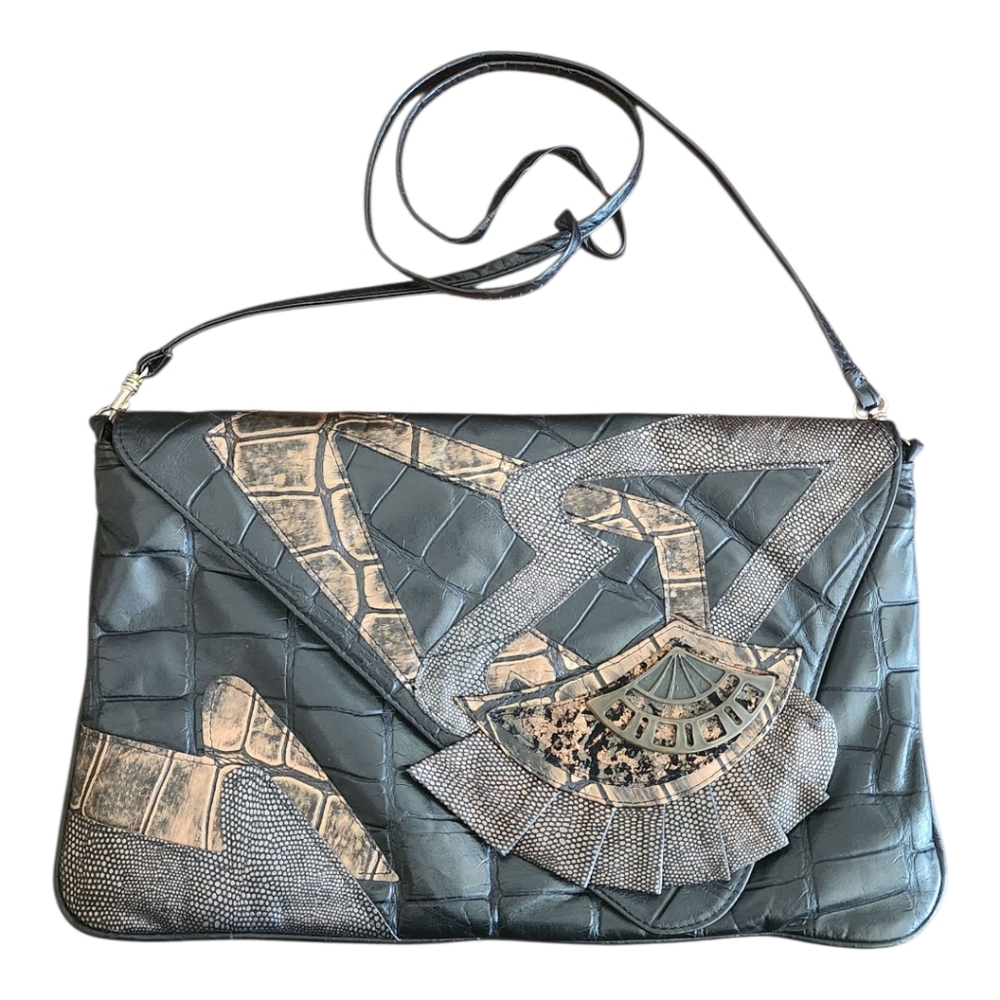 Vtg Bags By Pinky Black Leather Purse With‎ Metallic Leather And Bronze Fan